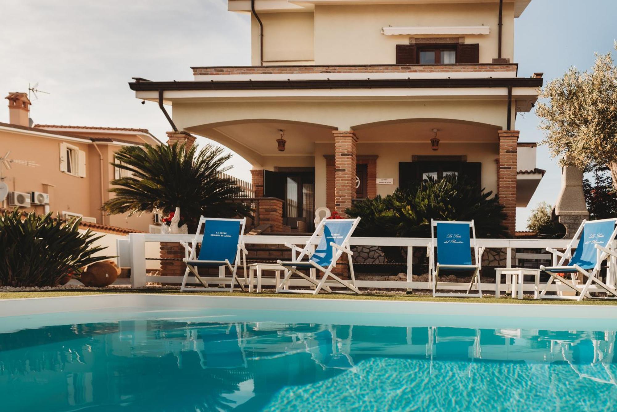 Alloggi Turistici Con Piscina Palestra Jacuzzi Sauna آنسيو المظهر الخارجي الصورة