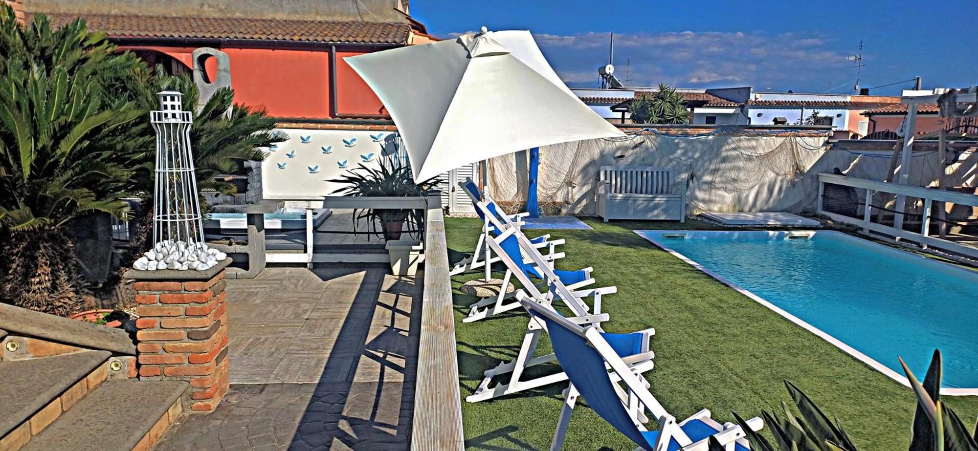 Alloggi Turistici Con Piscina Palestra Jacuzzi Sauna آنسيو المظهر الخارجي الصورة
