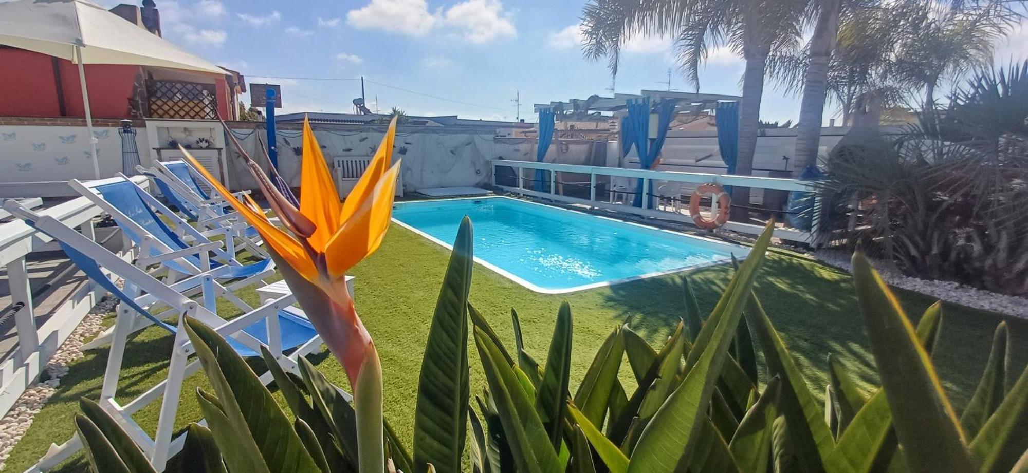 Alloggi Turistici Con Piscina Palestra Jacuzzi Sauna آنسيو المظهر الخارجي الصورة