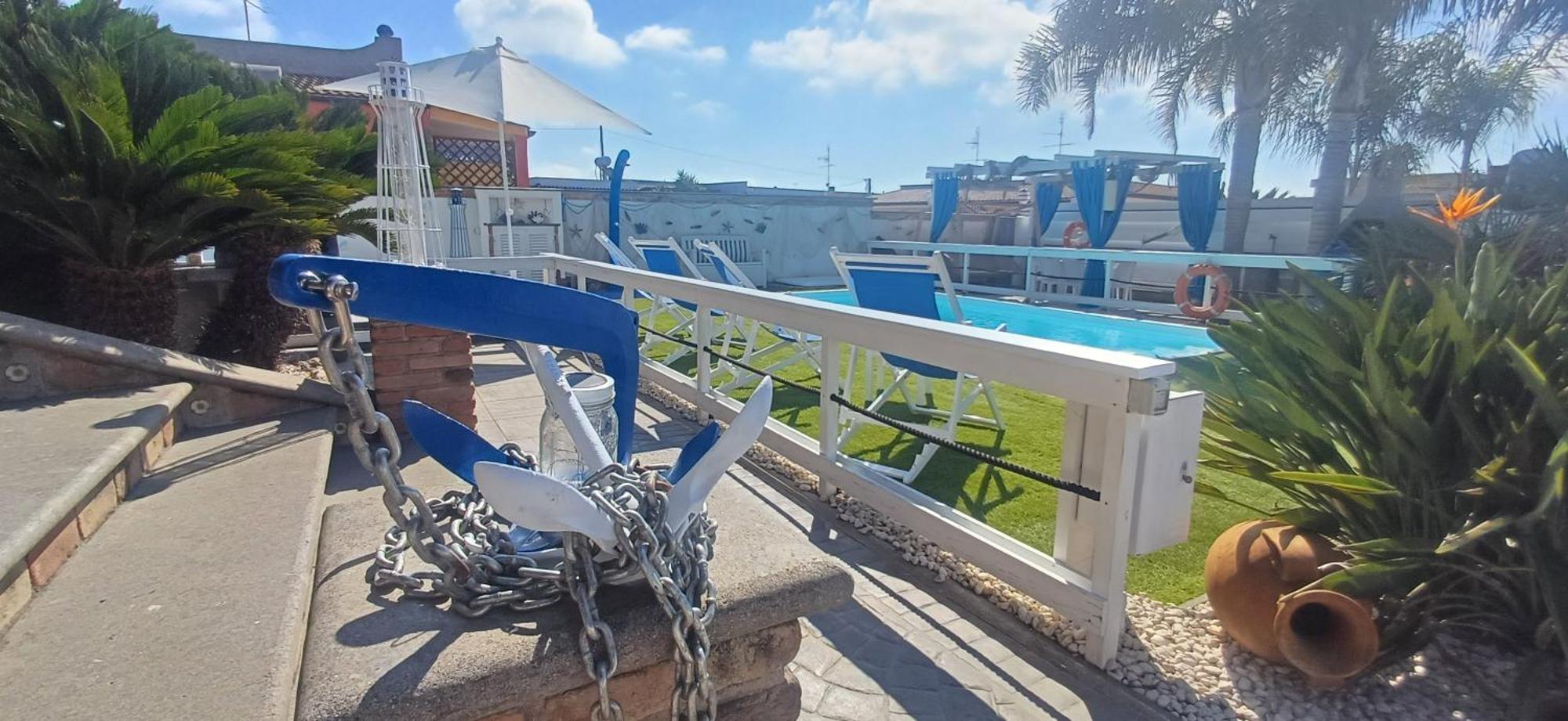 Alloggi Turistici Con Piscina Palestra Jacuzzi Sauna آنسيو المظهر الخارجي الصورة